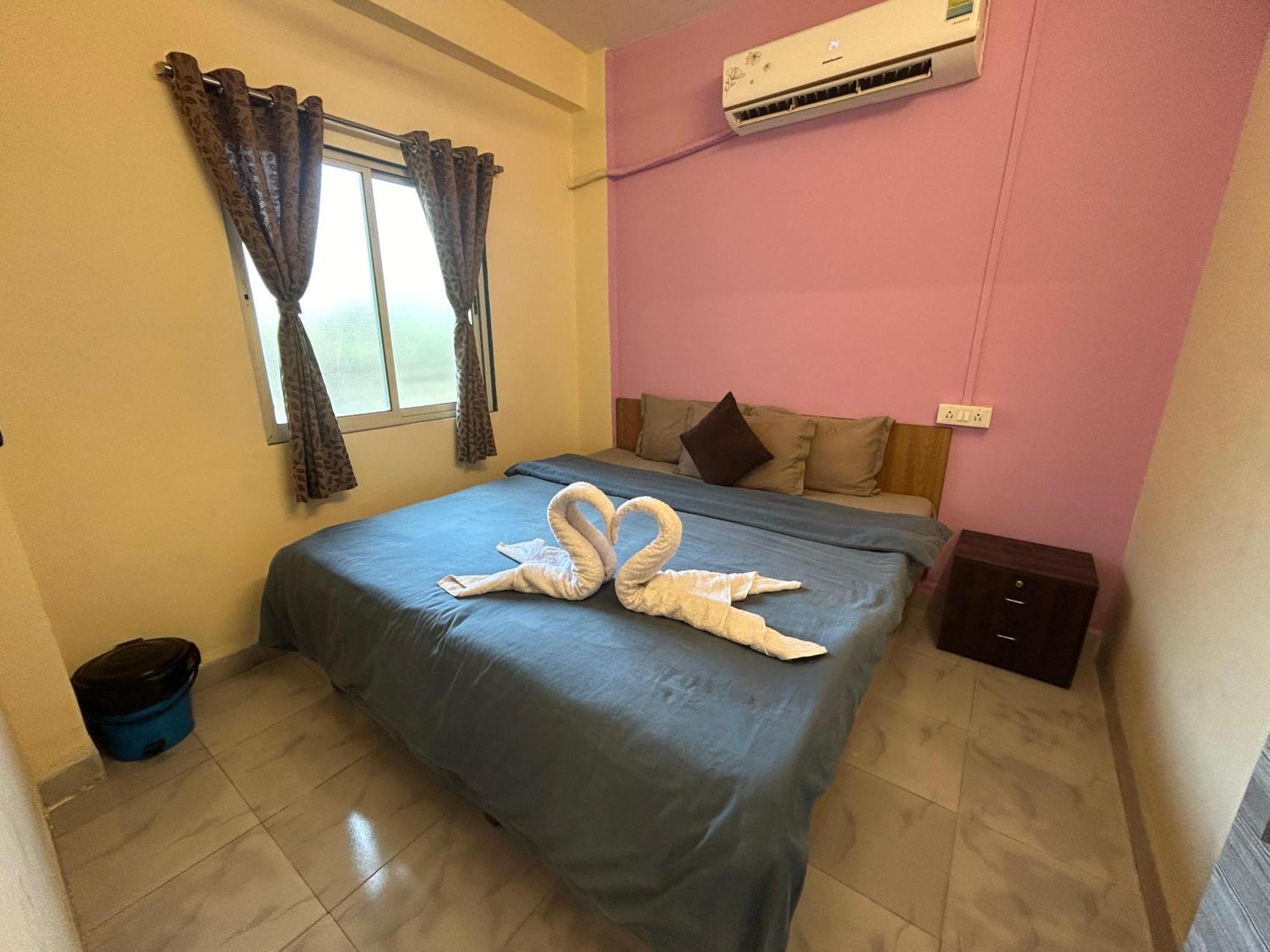 Hotel Jampore Inn Daman Exteriér fotografie